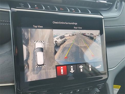 New 2025 Jeep Grand Cherokee Limited w/ Luxury Tech Group II image 27