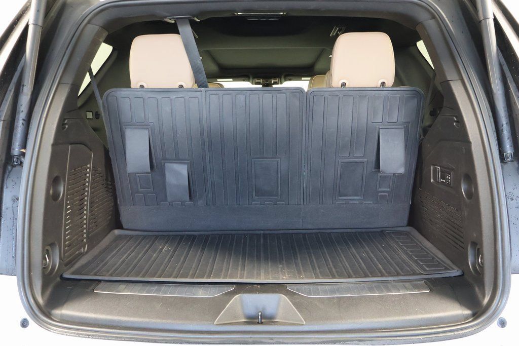 Used 2022 Chevrolet Tahoe Premier AWD/4WD image 15