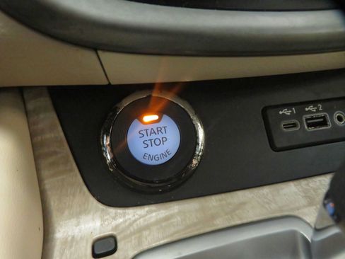 Used 2020 Nissan Murano SV w/ Cargo Package FWD image 45