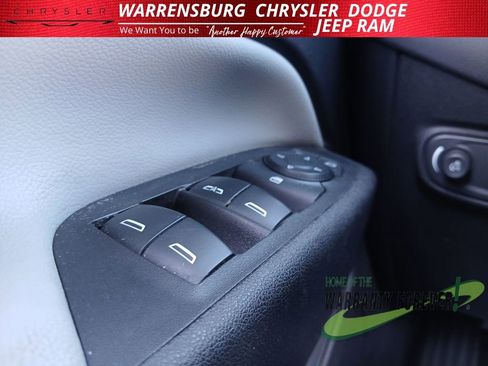 Used 2020 Chevrolet Equinox LS w/ LS Convenience Package image 30