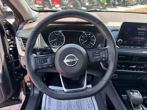 Used 2023 Nissan Rogue SV w/ SV Premium B Package FWD image 15