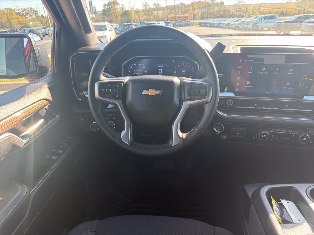 Certified 2025 Chevrolet Silverado 1500 LT AWD/4WD image 12