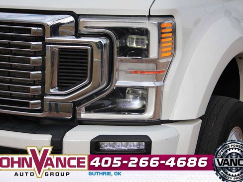 Used 2022 Ford F450 Platinum w/ FX4 Off-Road Package image 4