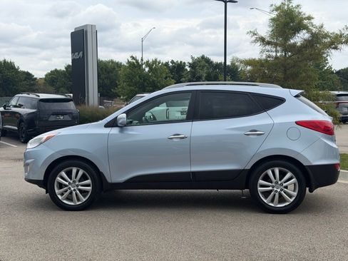 Used 2011 Hyundai Tucson Limited FWD image 3