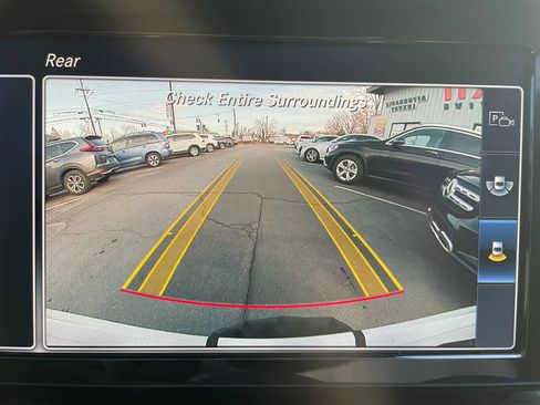 Used 2017 Mercedes-Benz E 300 4MATIC w/ Premium 1 Package image 7