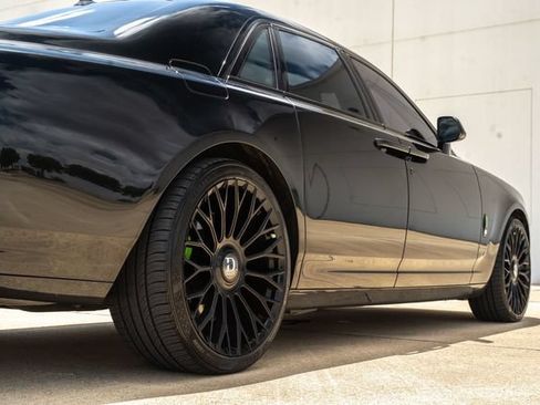 Used 2013 Rolls-Royce Ghost RWD image 14