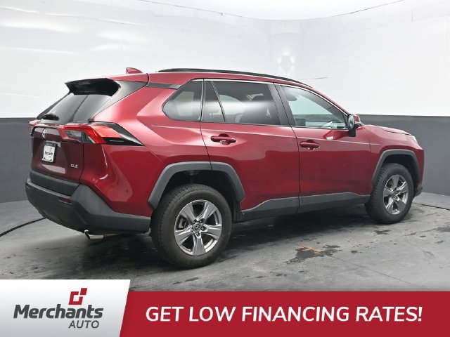 Used 2022 Toyota RAV4 XLE FWD image 8
