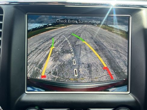 Used 2017 Jeep Grand Cherokee Trailhawk AWD/4WD image 22