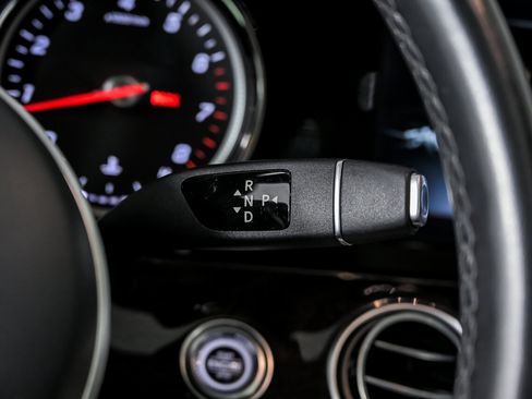 Used 2019 Mercedes-Benz E 300 4MATIC image 30