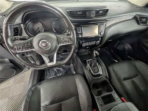 Used 2018 Nissan Rogue Sport SL w/ SL Premium Package image 10