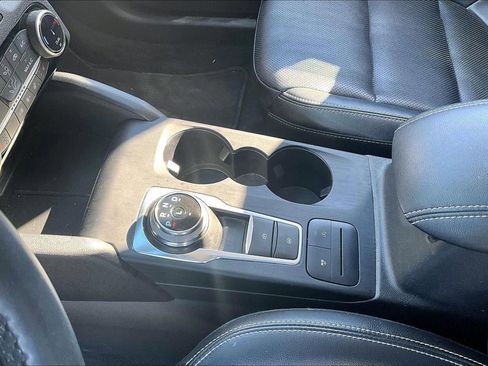 Used 2022 Ford Escape SEL image 13