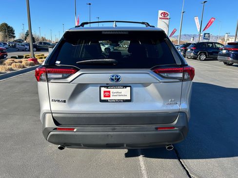 Used 2024 Toyota RAV4 LE image 4