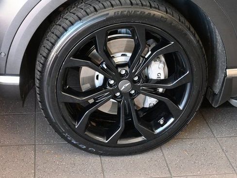 Used 2022 Genesis GV80 3.5T Prestige Signature w/ Winter Weather Package image 18