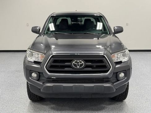 Used 2021 Toyota Tacoma SR5 RWD image 4