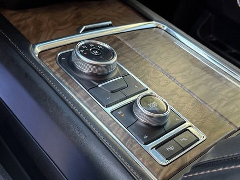 Used 2019 Ford Expedition Max Platinum image 21