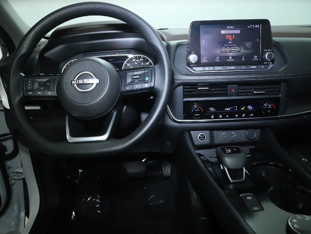 Used 2023 Nissan Rogue SV AWD/4WD image 29