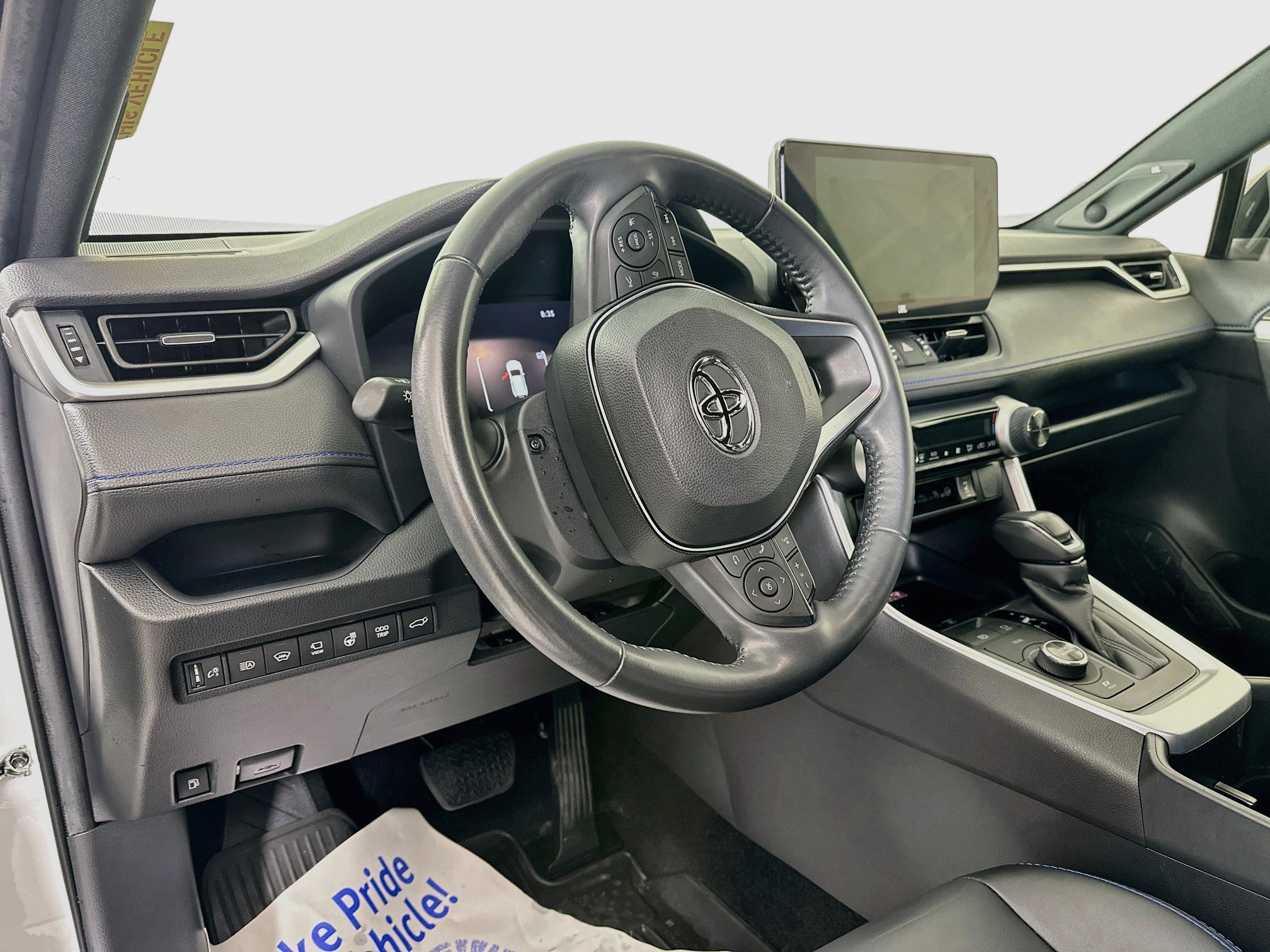 Used 2024 Toyota RAV4 XSE w/ Advanced Technology Package AWD/4WD image 9