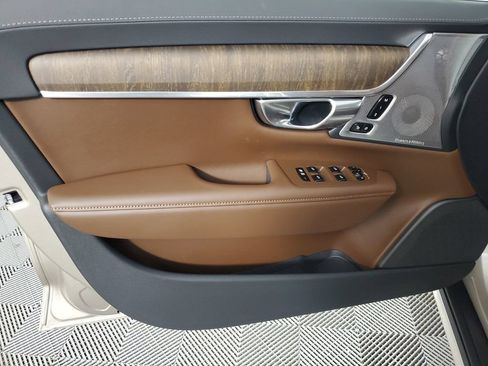 Certified 2026 Volvo V90 B6 Cross Country Ultra AWD/4WD image 18