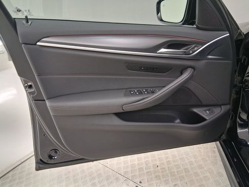 Certified 2023 BMW 540i w/ M Sport Package image 23