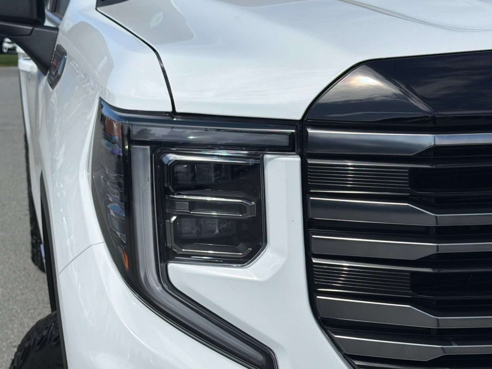 Used 2026 GMC Sierra 1500 AT4 AWD/4WD image 38