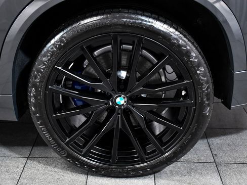 Used 2024 BMW X5 M60i image 8