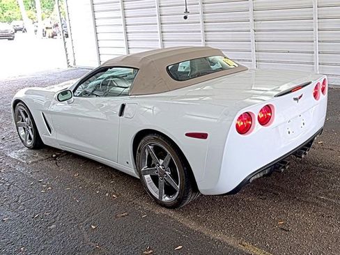 Used 2006 Chevrolet Corvette Convertible w/ Preferred Equipment Group image 2