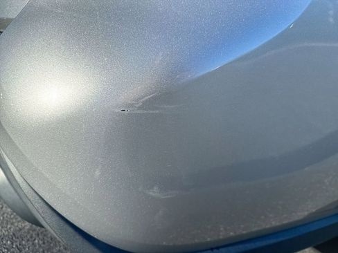 Used 2020 Toyota Highlander XLE image 33