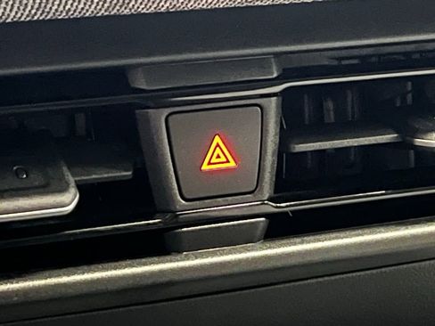 New 2025 Volkswagen Tiguan S image 10