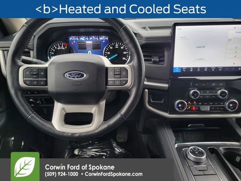 Used 2024 Ford Expedition XLT image 4