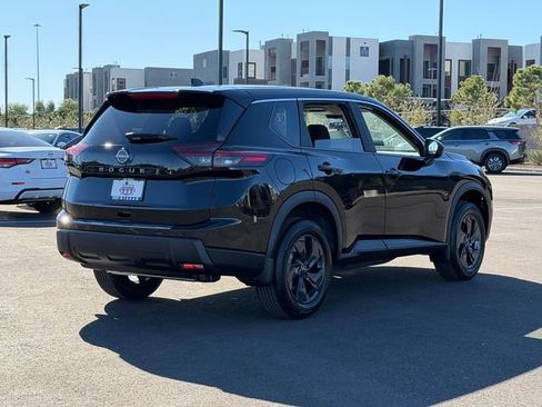 New 2026 Nissan Rogue SV FWD image 6