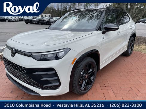 New 2026 Volkswagen Tiguan SE R-Line AWD/4WD image 1