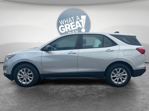 Used 2021 Chevrolet Equinox LS FWD image 7
