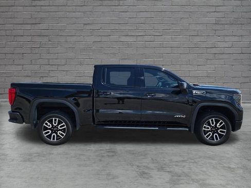 Used 2024 GMC Sierra 1500 AT4 w/ Technology Package AWD/4WD image 6