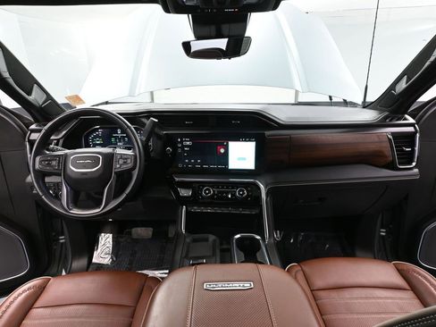 Used 2025 GMC Sierra 3500 Denali Ultimate image 31