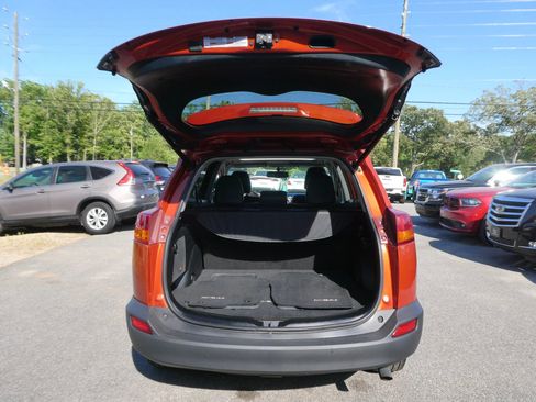 Used 2015 Toyota RAV4 Limited image 7