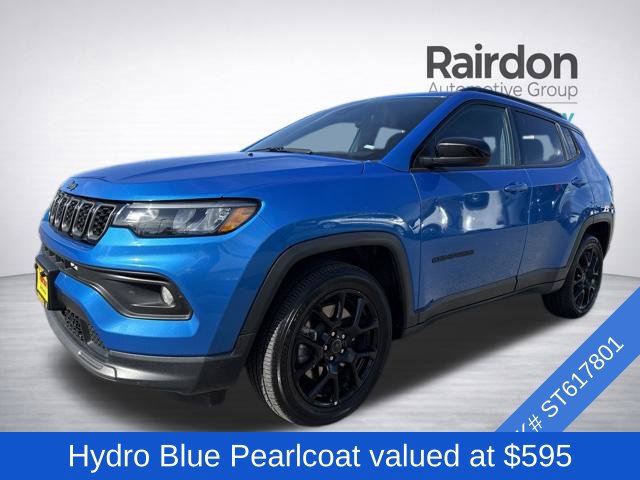 Used 2025 Jeep Compass Latitude w/ Altitude Special Edition AWD/4WD image 3