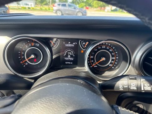 Used 2022 Jeep Wrangler Unlimited Sport AWD/4WD image 19