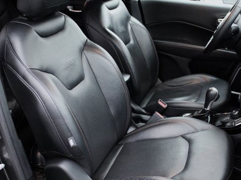 Used 2018 Jeep Compass Limited w/ Navigation Group image 22