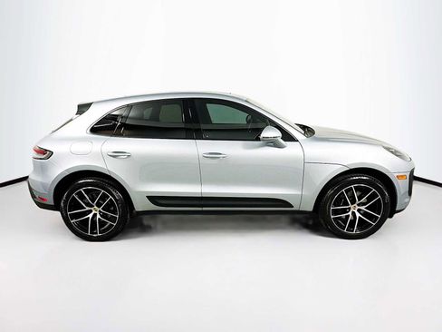 Used 2025 Porsche Macan image 8