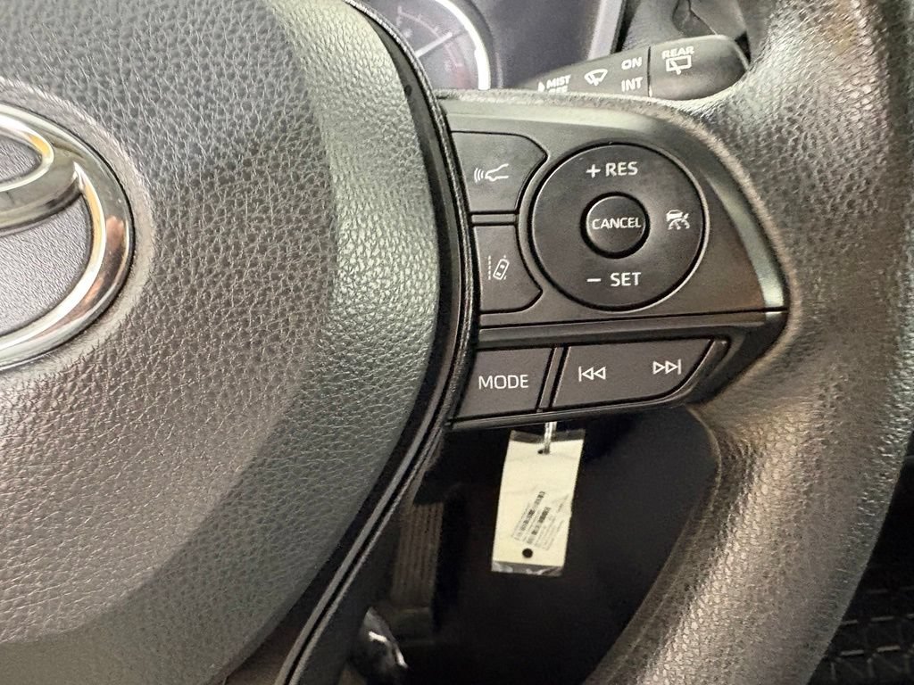 Used 2025 Toyota RAV4 LE FWD image 25