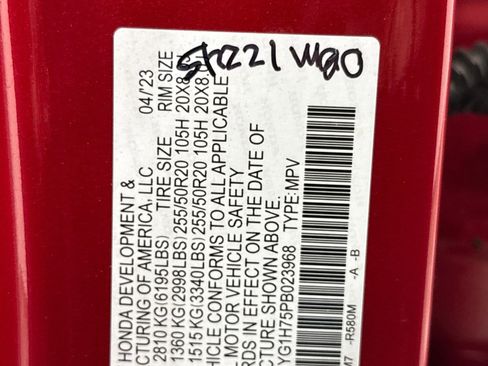 Used 2023 Honda Pilot Touring image 12