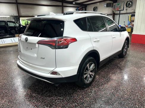 Used 2016 Toyota RAV4 XLE image 5