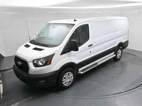 Certified 2023 Ford Transit 250 Low Roof w/ Exterior Upgrade Package image 31