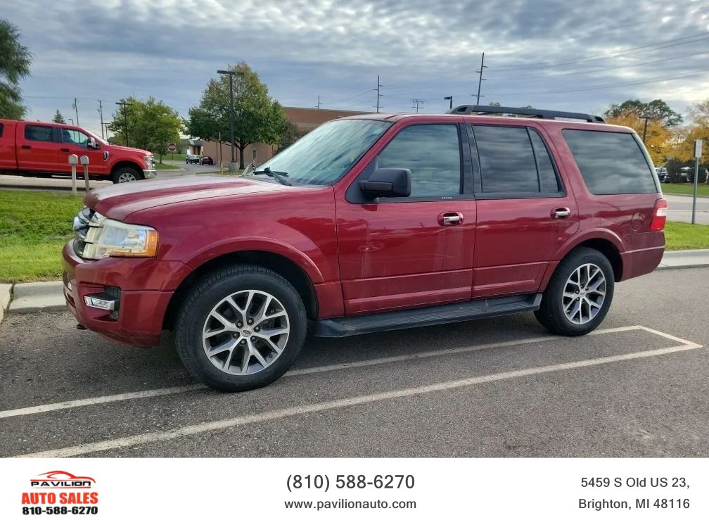 Used 2017 Ford Expedition XLT w/ Equipment Group 202A AWD/4WD image 1