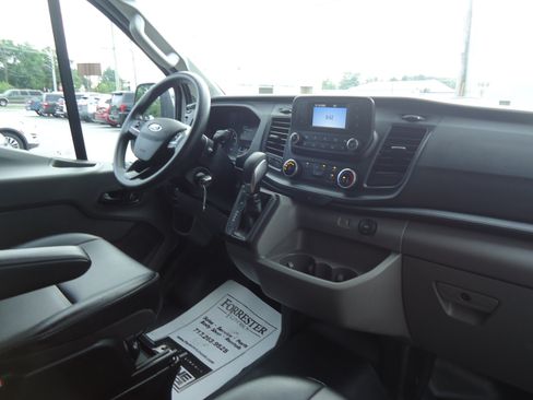 Used 2024 Ford Transit 150 Low Roof RWD image 23
