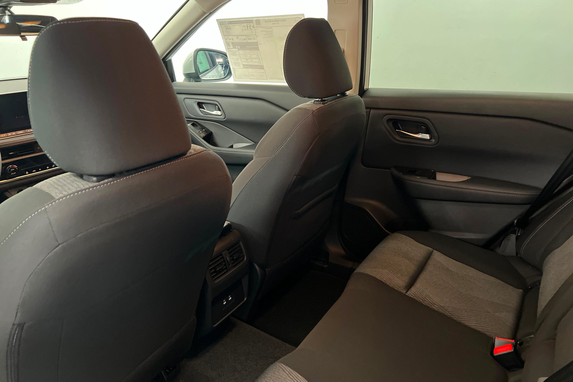 New 2026 Nissan Rogue SV w/ Cold Weather Package AWD/4WD image 19