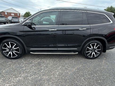 Used 2020 Honda Pilot Touring image 11