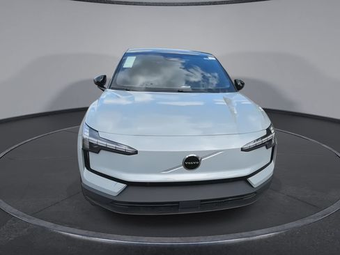 New 2025 Volvo EX30 Plus w/ Protection Package Premier AWD/4WD image 3