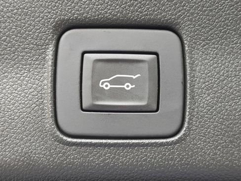 Used 2025 Chevrolet TrailBlazer RS w/ Convenience Package FWD image 47