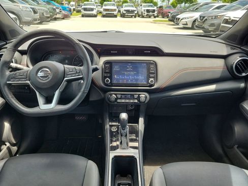 Used 2021 Nissan Kicks SR w/ SR Premium Package FWD image 15